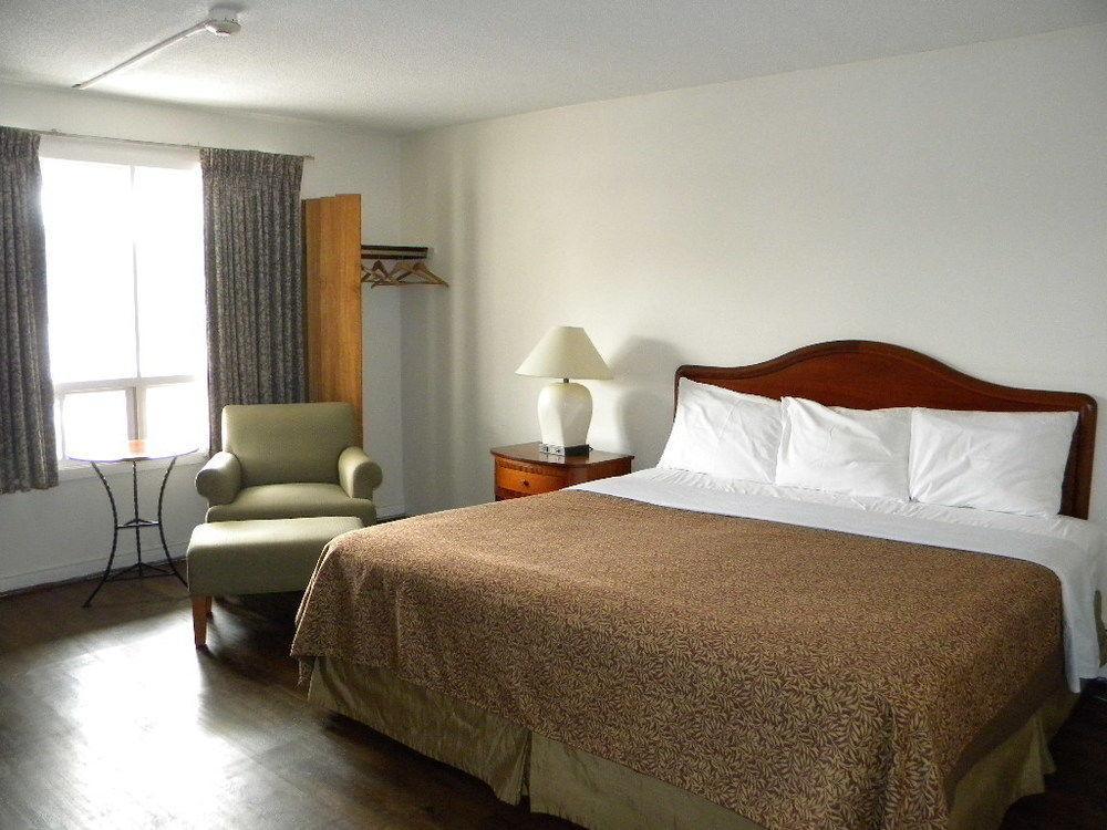 Fairway Inn By The Falls Niagara Bagian luar foto